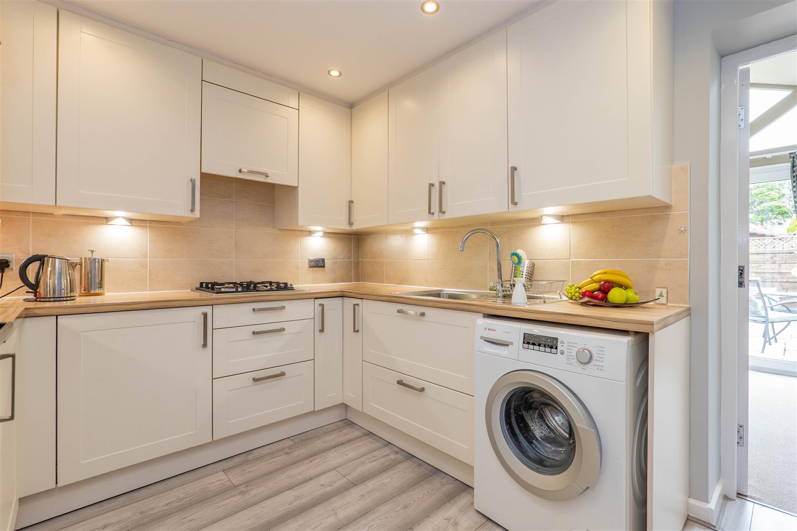 2 bed property in Naylor's Terrace, Bolton